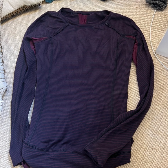 Lululemon tilt long sleeve shirt in maroon and navy striped print - Picture 1 of 3